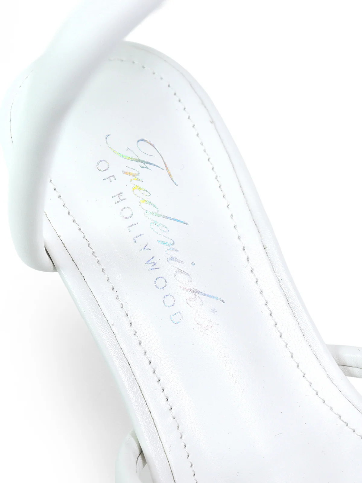 Sabine Round Toe Heel 白色：经典廓形，精致质感