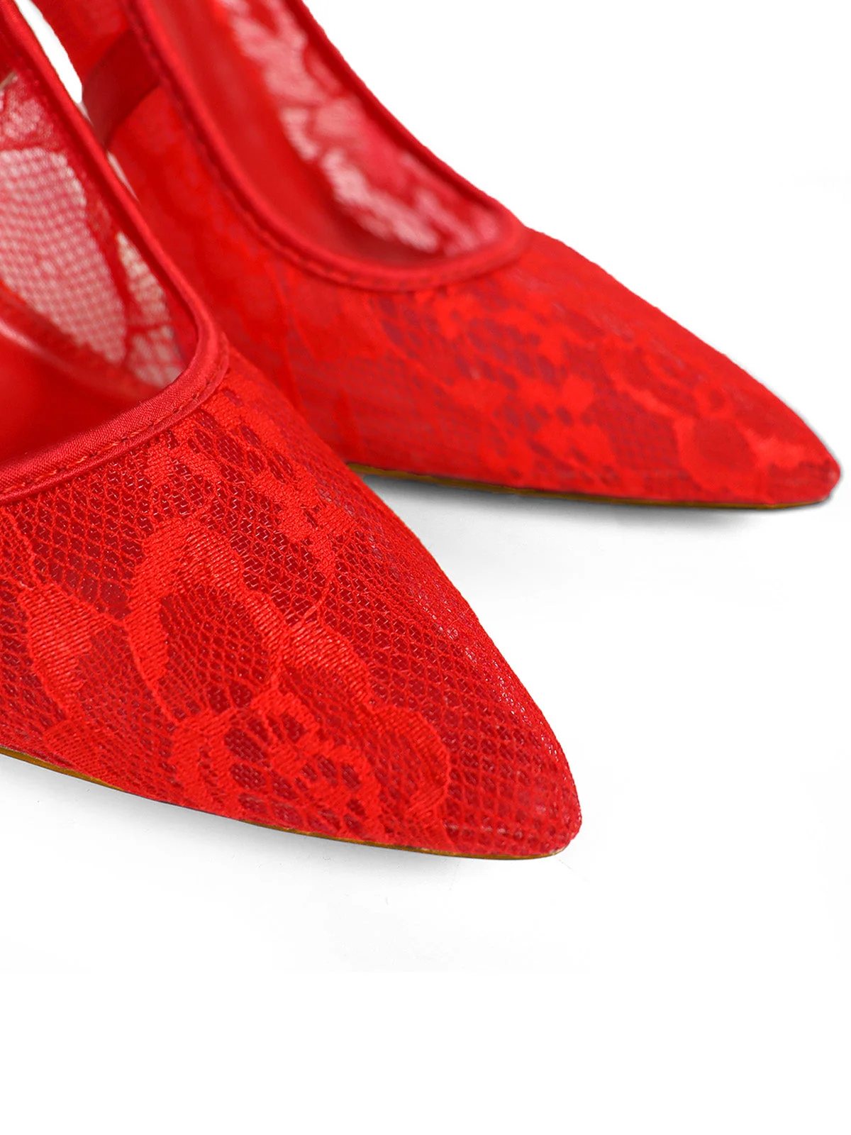 Danielle Pointed-Toe Lace Pump in Red