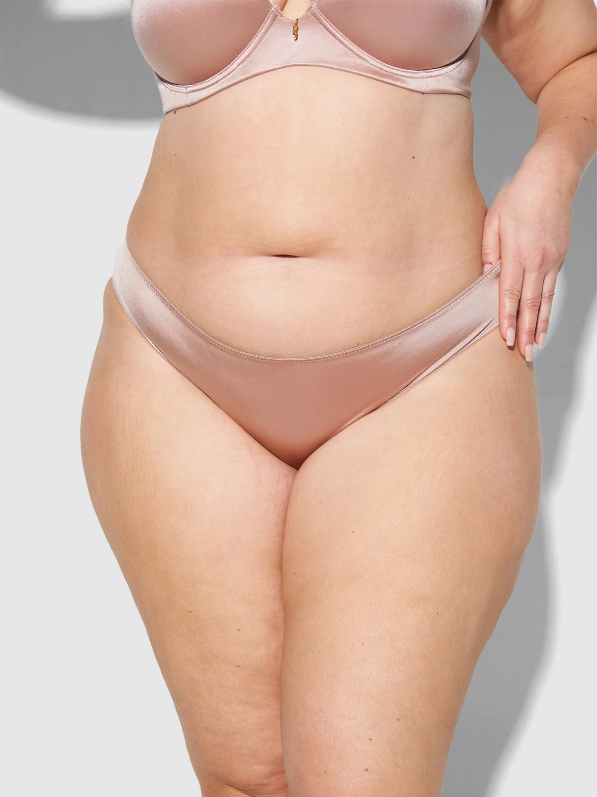 Lexi Liquid Satin Hipster Panty in Sirocco