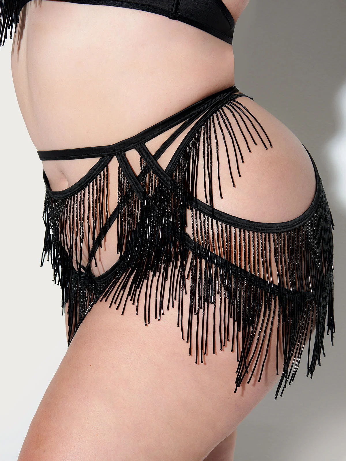 Lune Beaded Garter Belt in Black