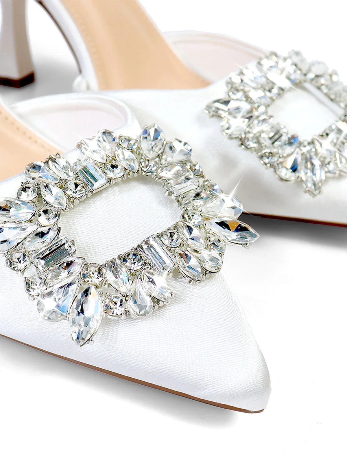 Stella Pump in White
