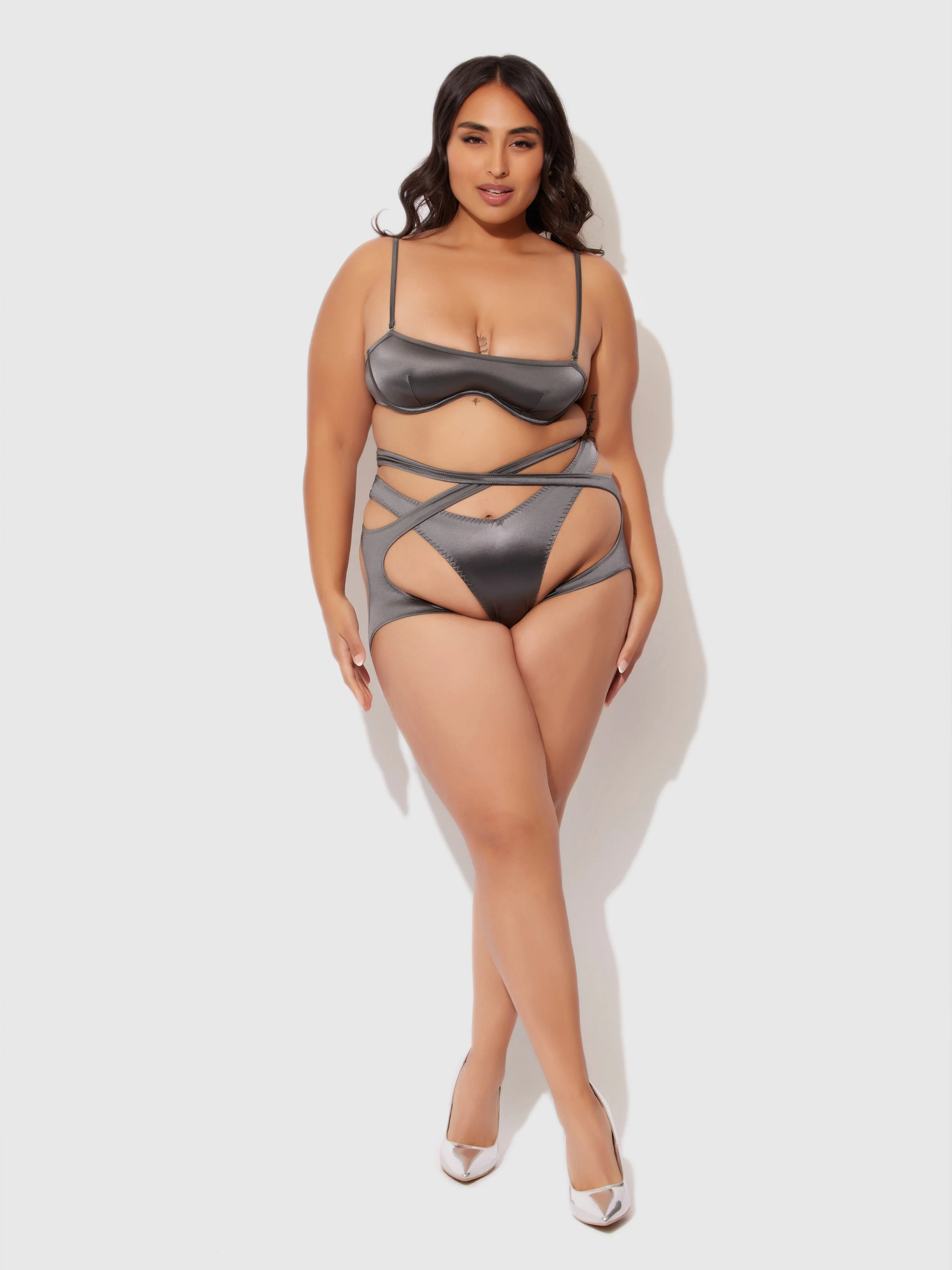 Neev Oil Slick Wrap Garter in Graphite