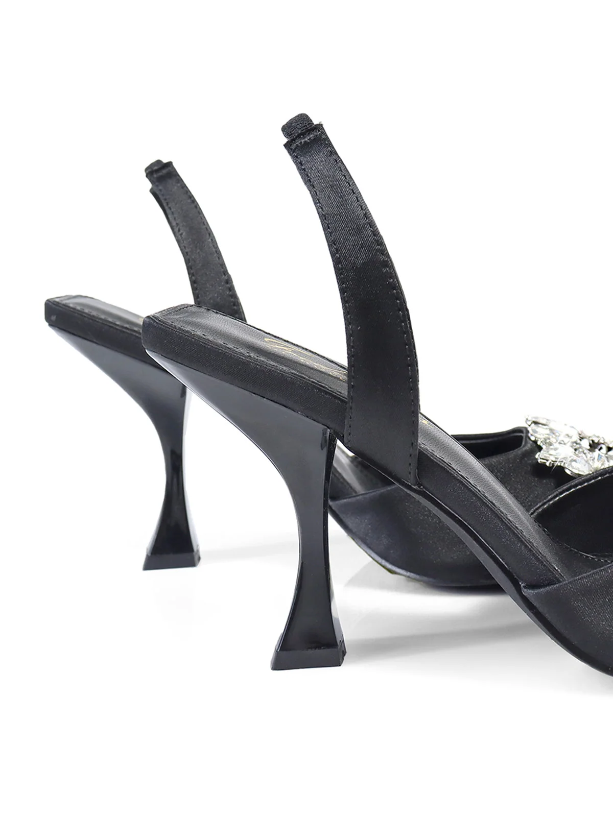 Stella Pump in Black