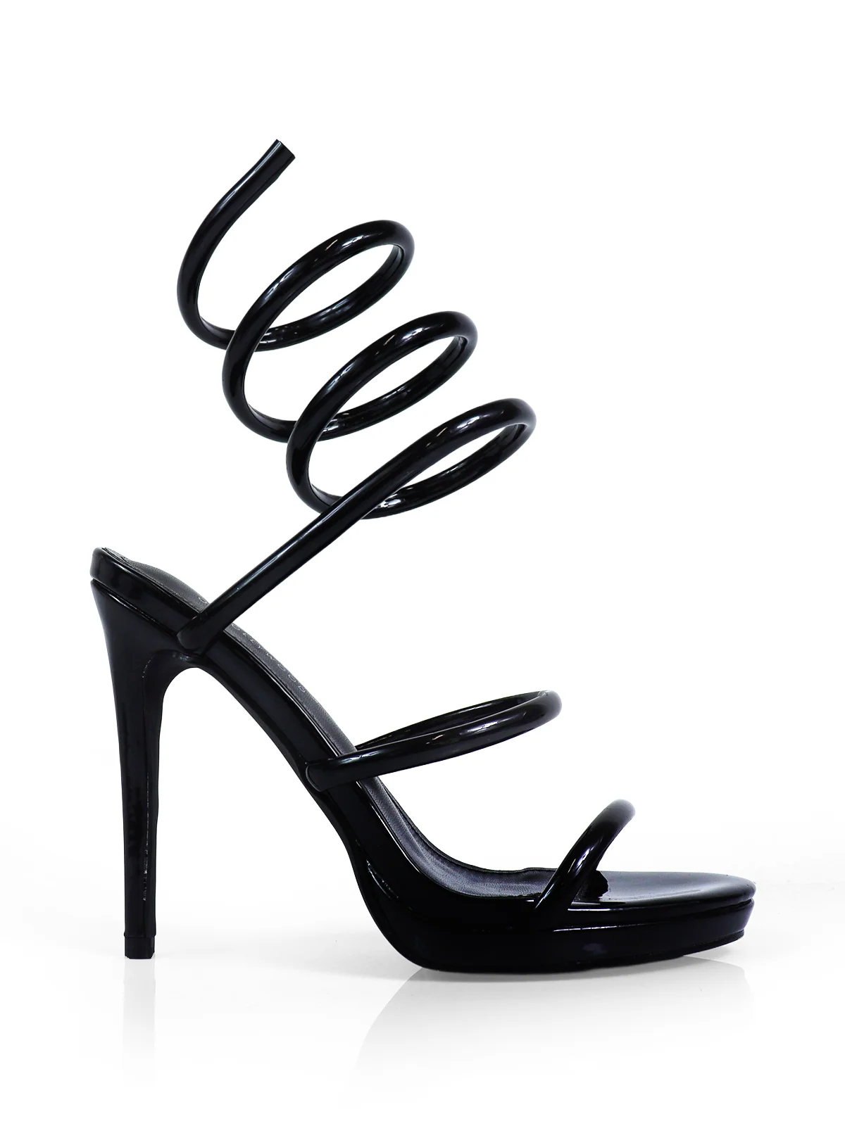 Sabine Round Toe Heel in Black with a Timeless Round Toe Shape